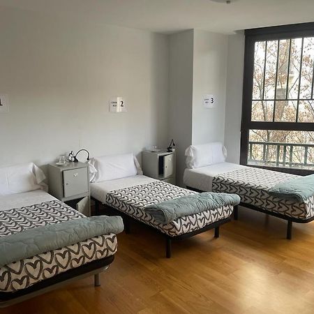 Aloha Hostel Pamplona Ngoại thất bức ảnh