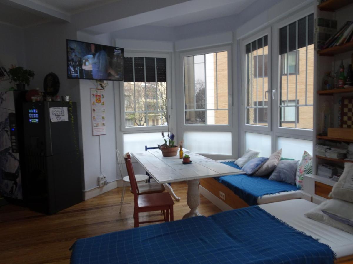 Aloha Hostel Pamplona Ngoại thất bức ảnh