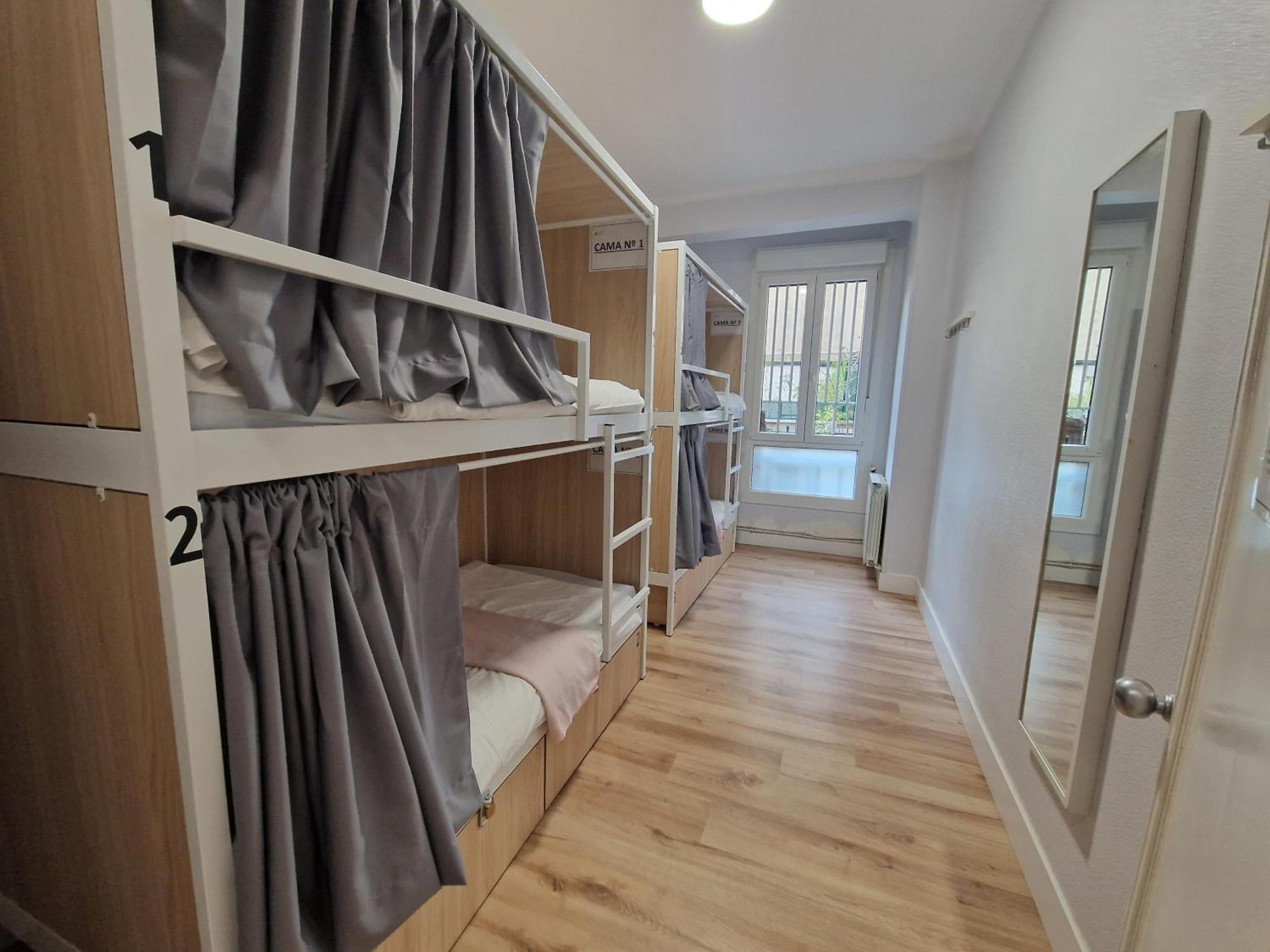 Aloha Hostel Pamplona Ngoại thất bức ảnh
